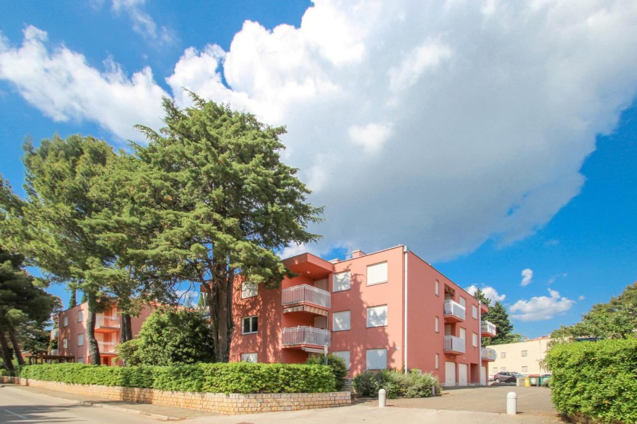 Vesna S Apartment Novigrad  Екстер'єр фото