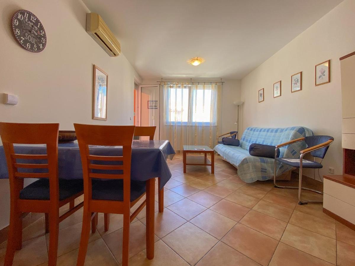 Vesna S Apartment Novigrad  Екстер'єр фото