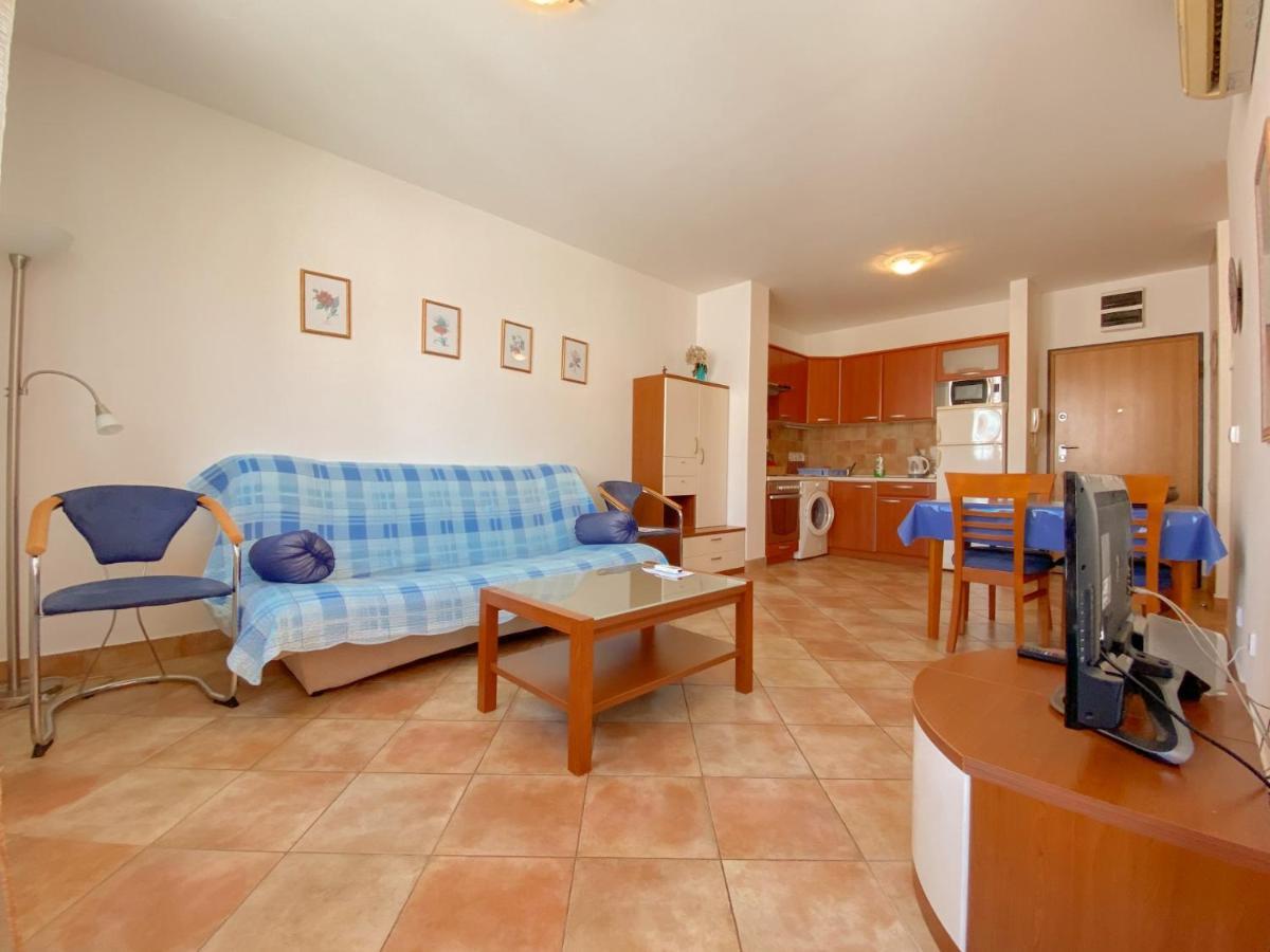 Vesna S Apartment Novigrad  Екстер'єр фото